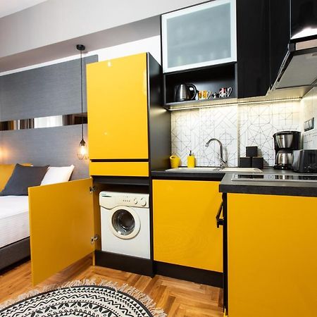 Downtown Luxury Boutique Suites : The Yellow Suite 테살로니키 외부 사진