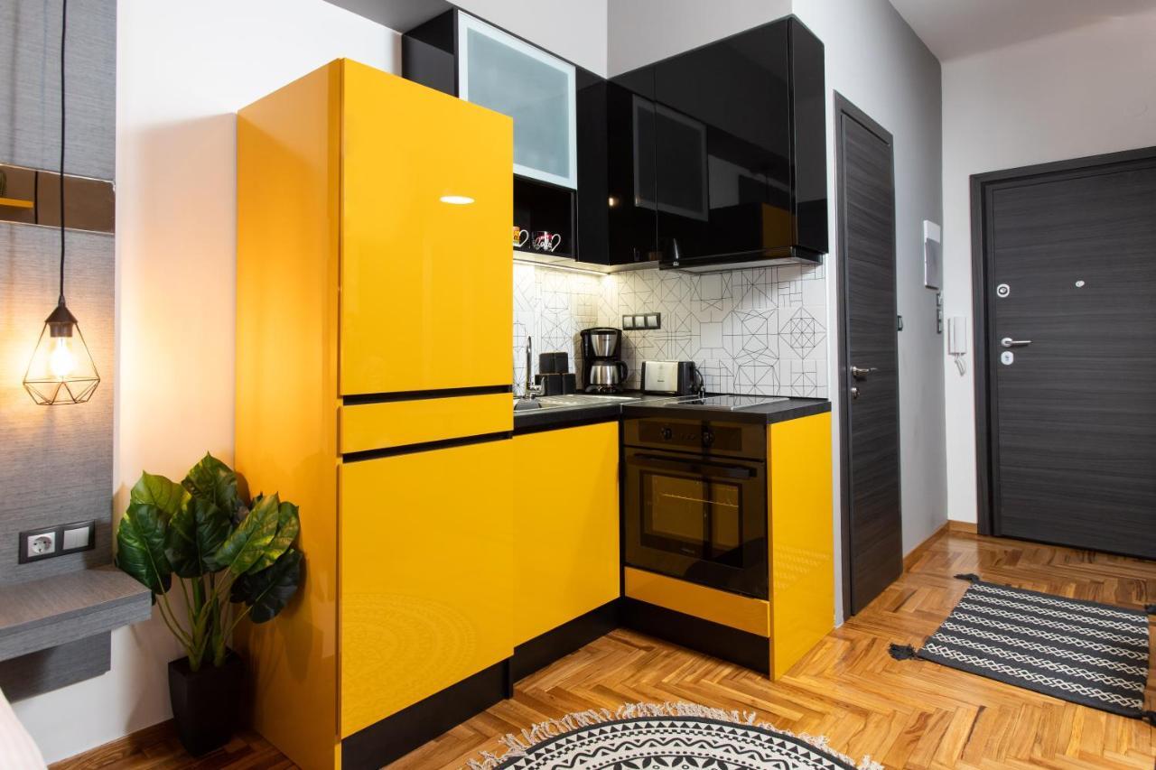 Downtown Luxury Boutique Suites : The Yellow Suite 테살로니키 외부 사진